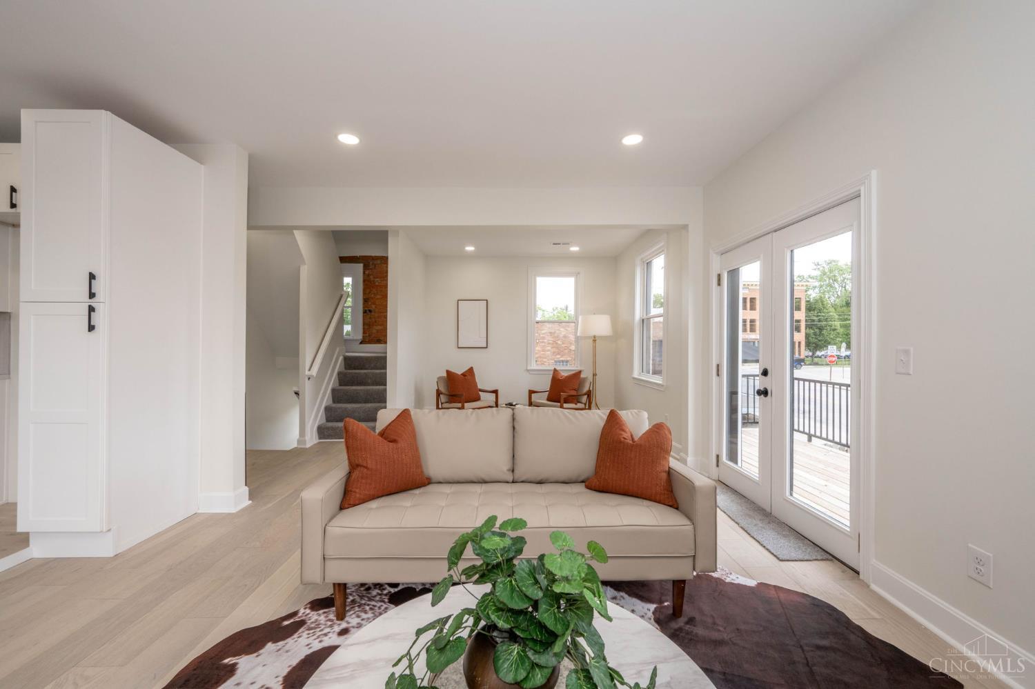 817 Hawthorne Avenue #B, Cincinnati, Ohio image 8