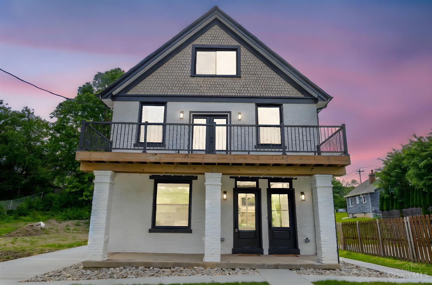 817 Hawthorne Avenue #B, Cincinnati, Ohio image 2