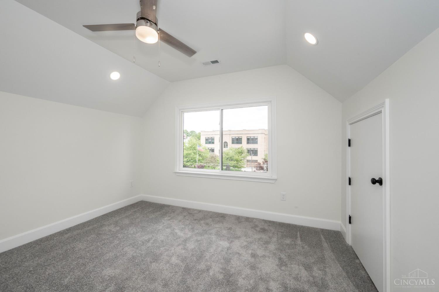 817 Hawthorne Avenue #B, Cincinnati, Ohio image 31
