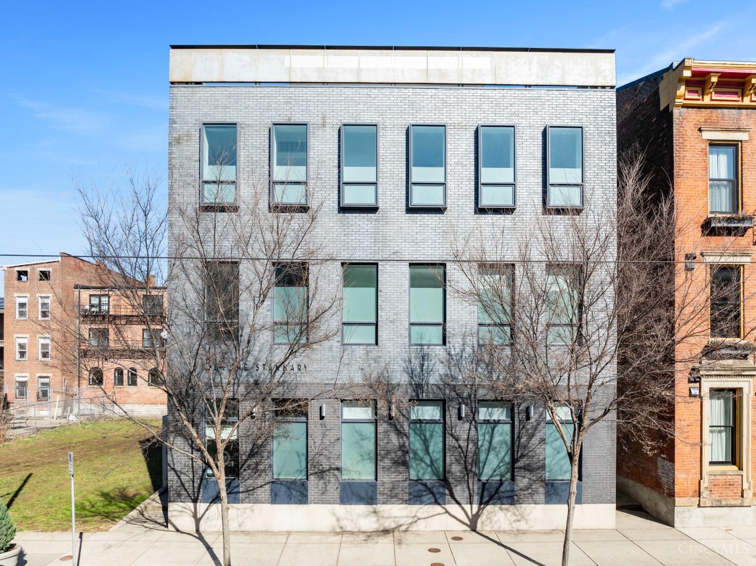 1514 Race Street 3