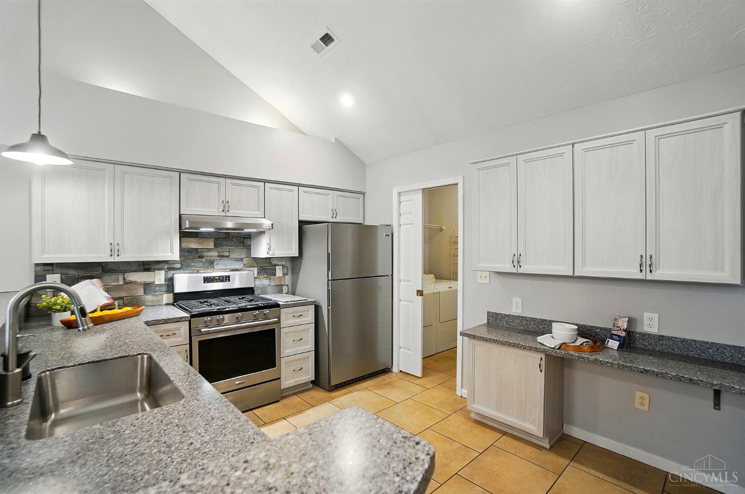 8368 Prairie Lake Blvd Blvd, West Chester, Ohio image 11