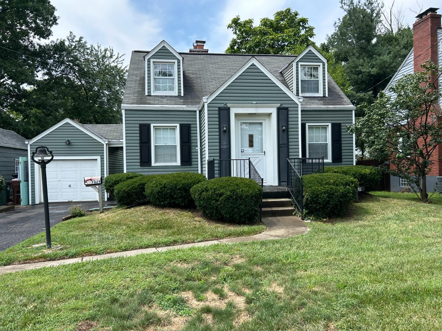 View Deer Park, OH 45236 house