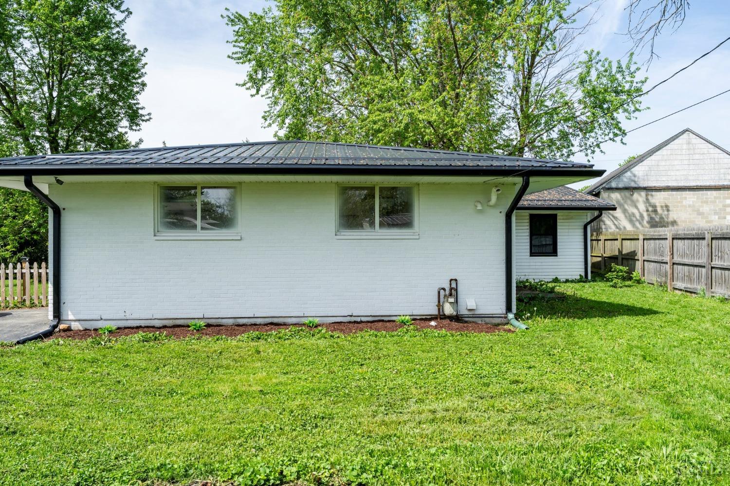 127 S College Street, Sabina, Ohio image 33