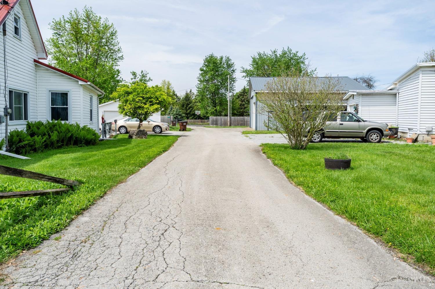 127 S College Street, Sabina, Ohio image 37