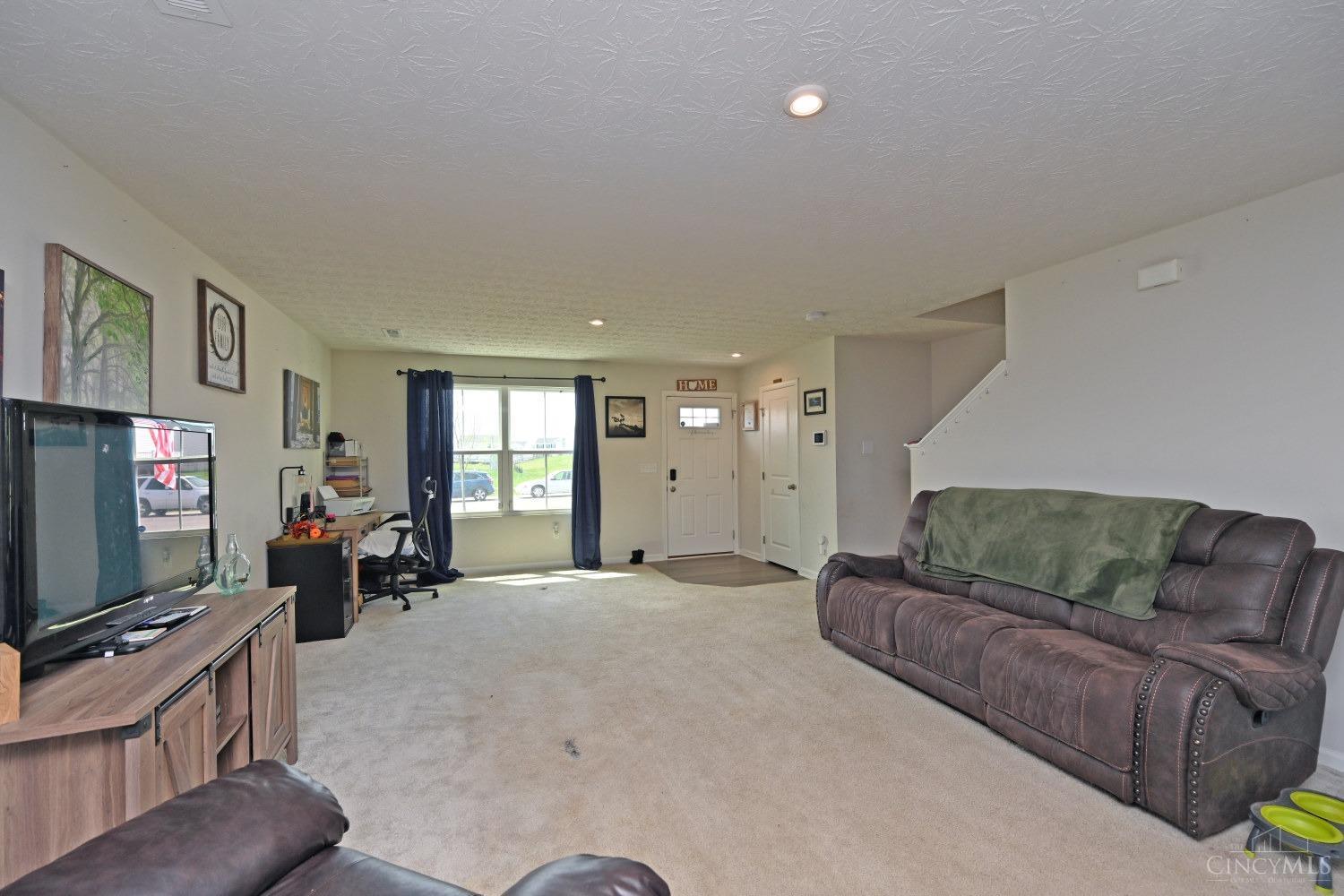 6772 Rivulet Drive, Middletown, Ohio image 8