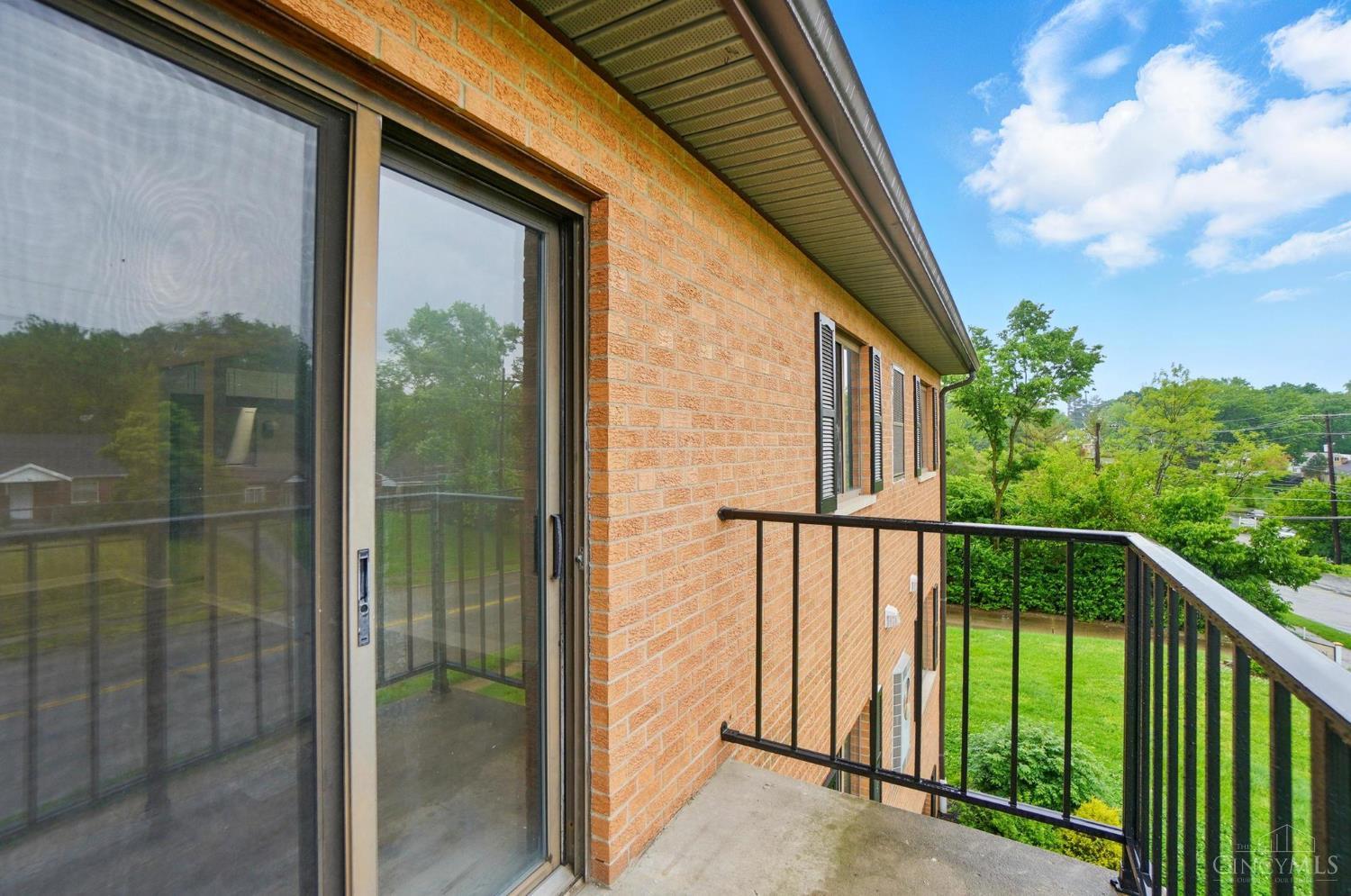 Delhi Twp, Ohio 45238, United States, 2 Bedrooms Bedrooms, ,2 BathroomsBathrooms,Residential,Active,145780