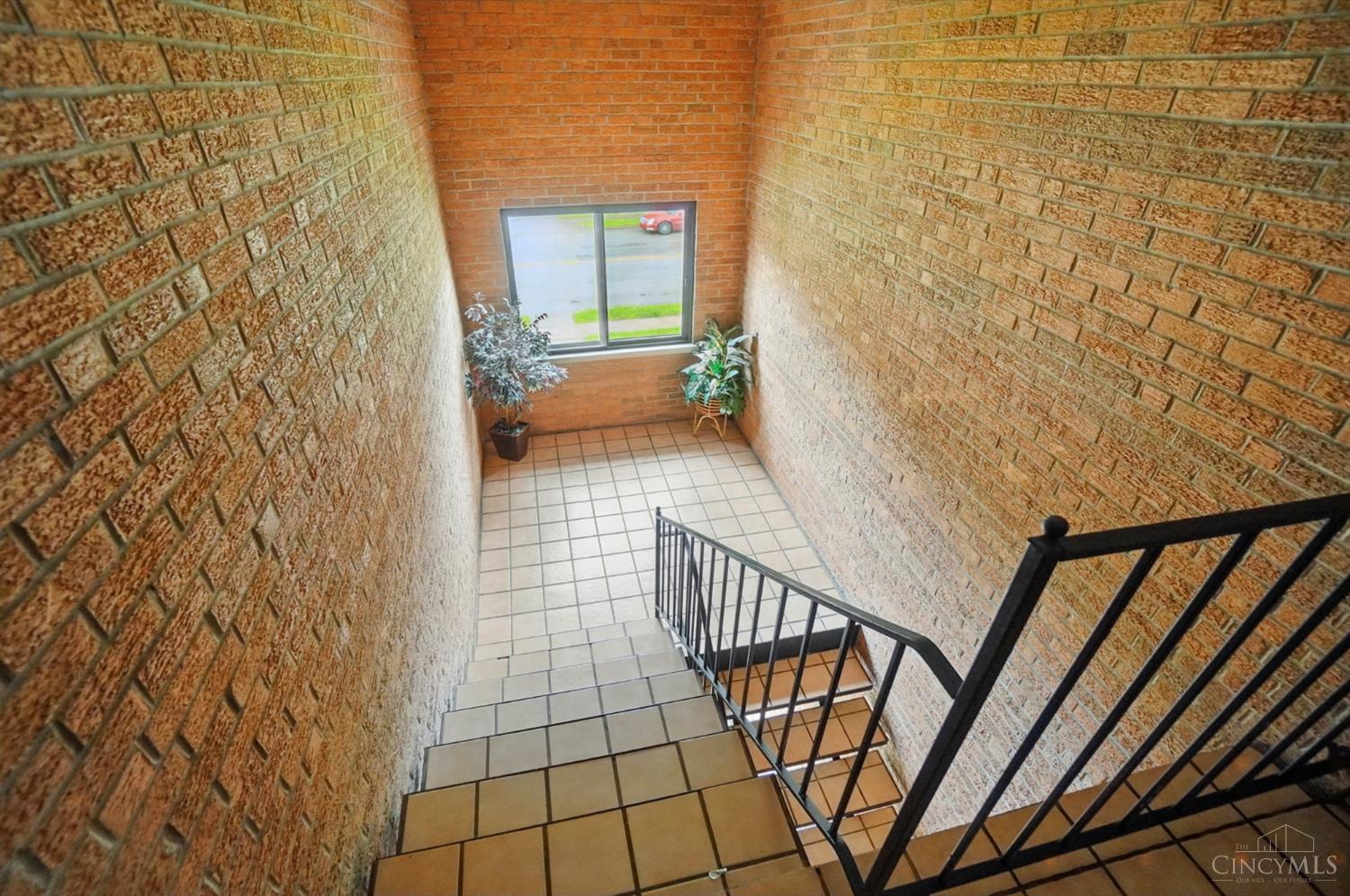 Delhi Twp, Ohio 45238, United States, 2 Bedrooms Bedrooms, ,2 BathroomsBathrooms,Residential,Active,145780