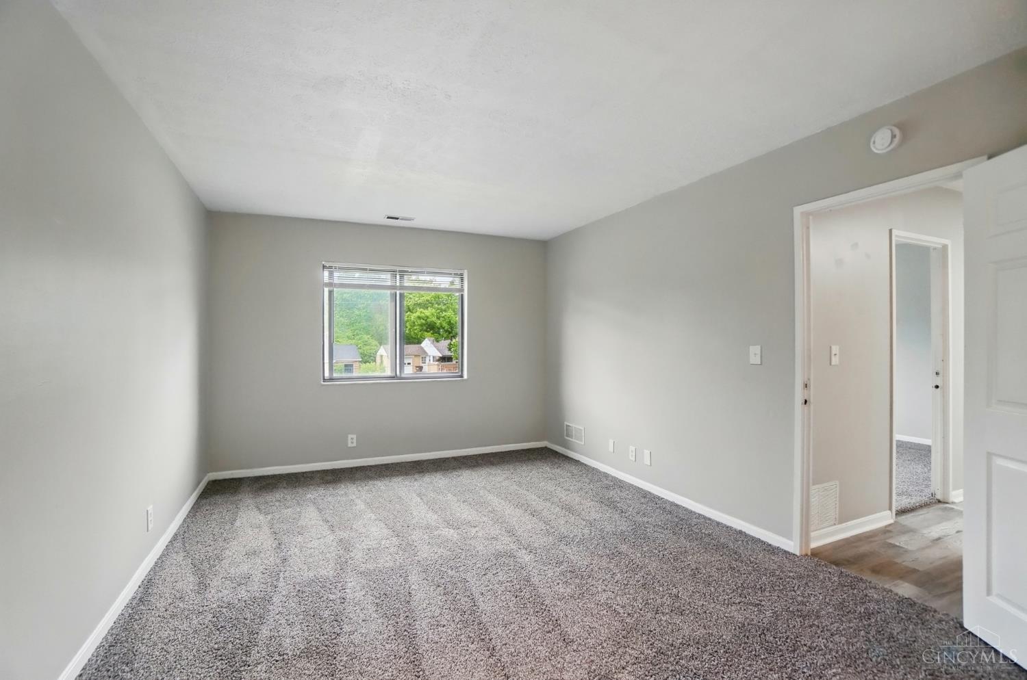 Delhi Twp, Ohio 45238, United States, 2 Bedrooms Bedrooms, ,2 BathroomsBathrooms,Residential,Active,145780