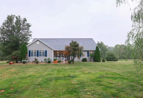Photo of 18 Lynn Court, Williamsburg Township, OH 45176 (MLS # 1855704)
