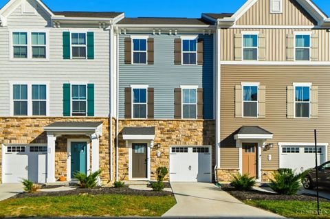 Photo of 42 Wentworth Lane, Deer Park, OH 45236 (MLS # 1861301)