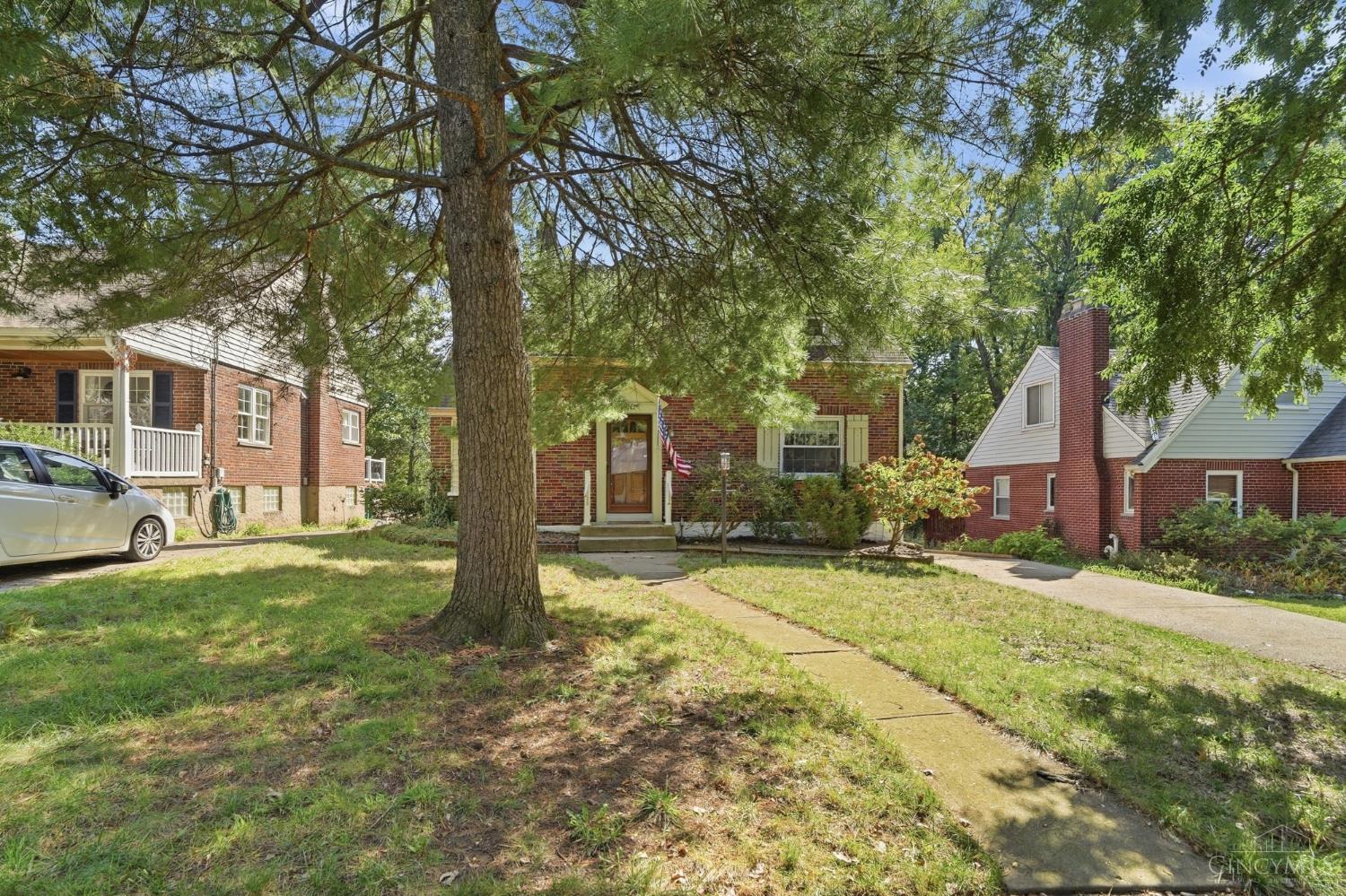 3131 Manning Avenue