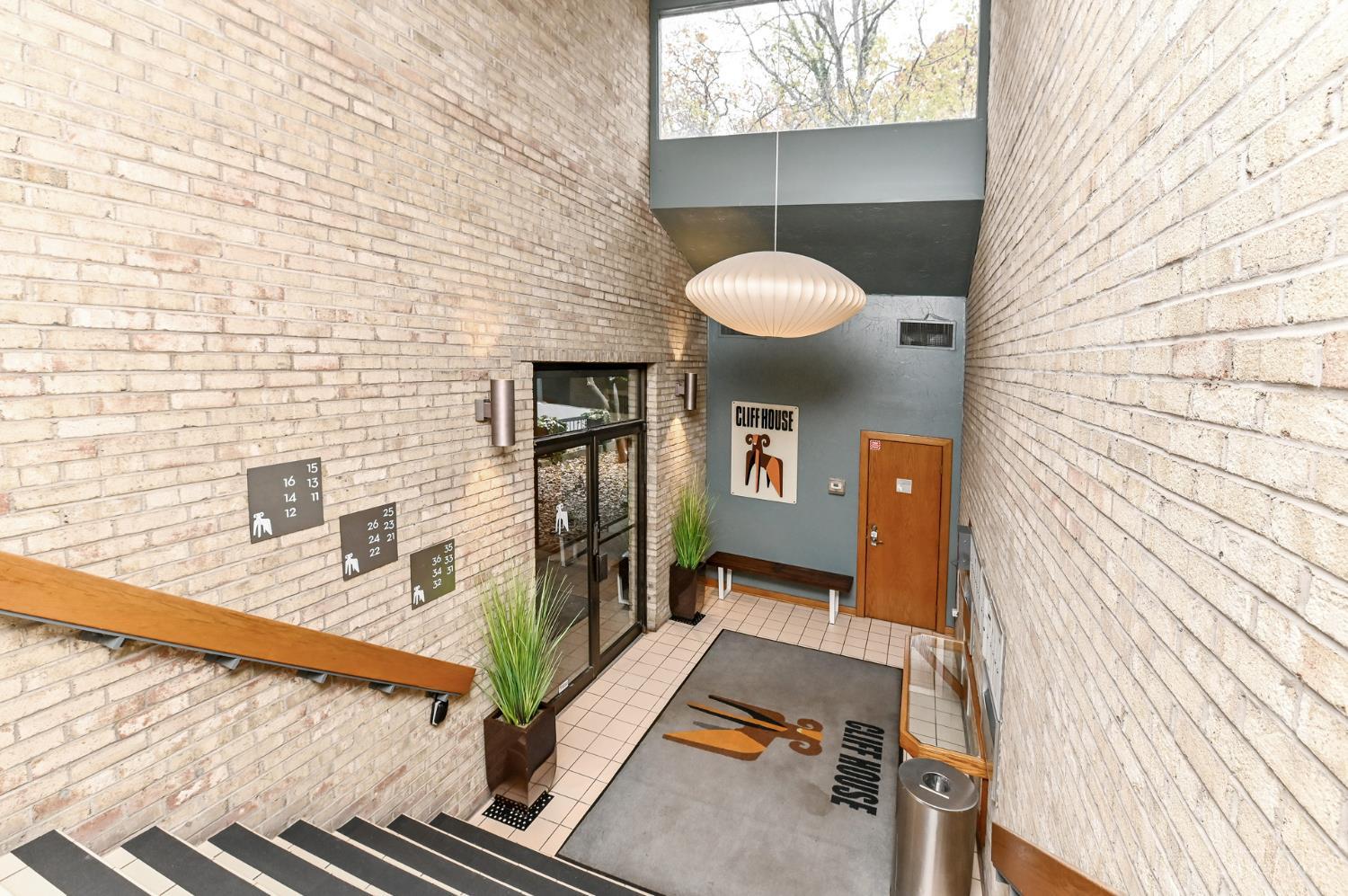 2019 Calvin Cliff Street 10