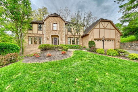 Homes For Sale - 8900 Terwilligers Trail<br/> Hamilton County, Montgomery, OH 45249