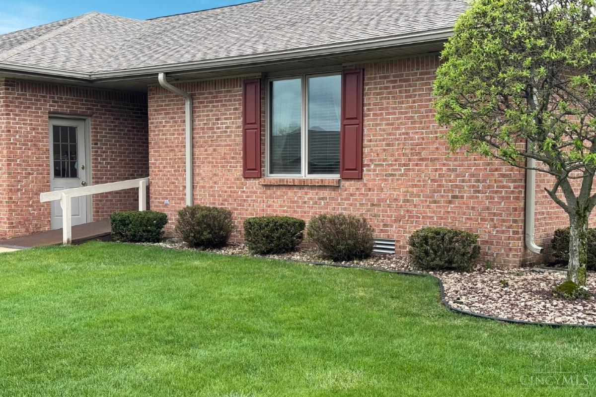 783 Chippewa Drive, Defiance, Ohio image 2
