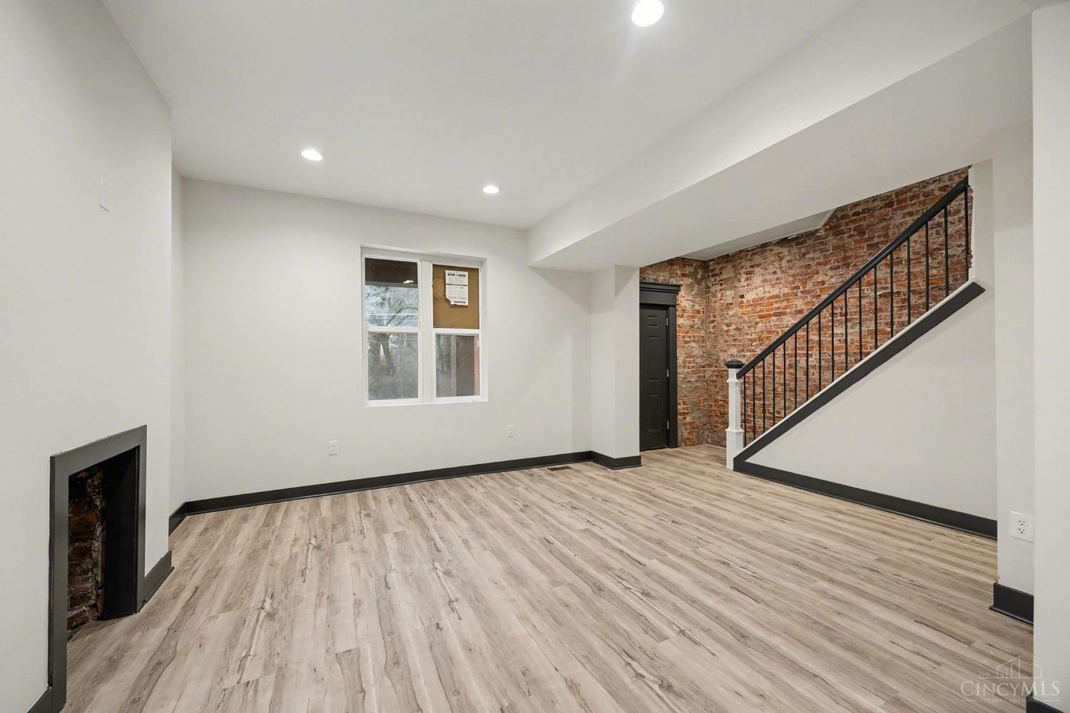 112 Valencia