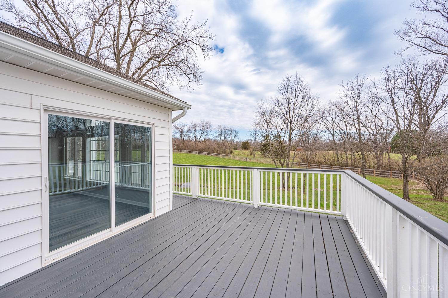 7476 Waterway Drive, Clearcreek Twp., Ohio image 27