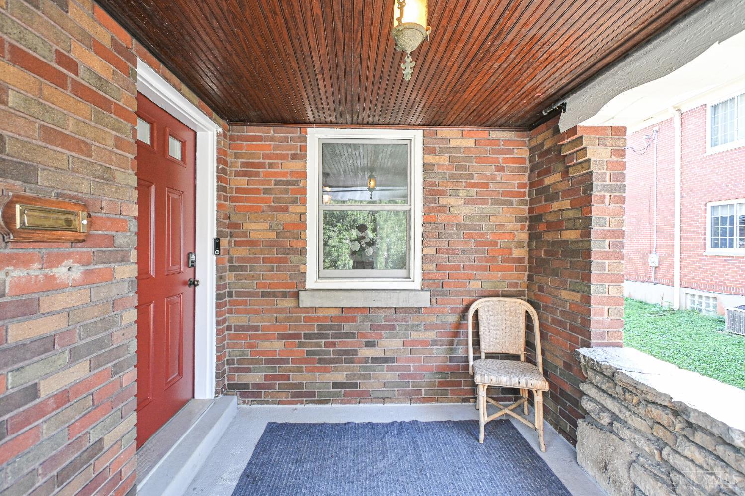 6216 Rogers Park