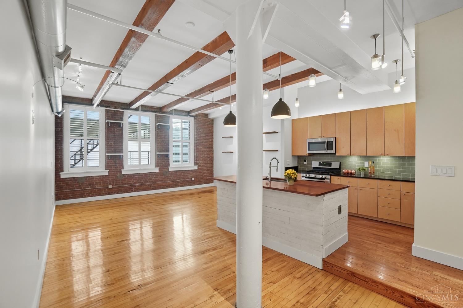 26 E Sixth Street 505