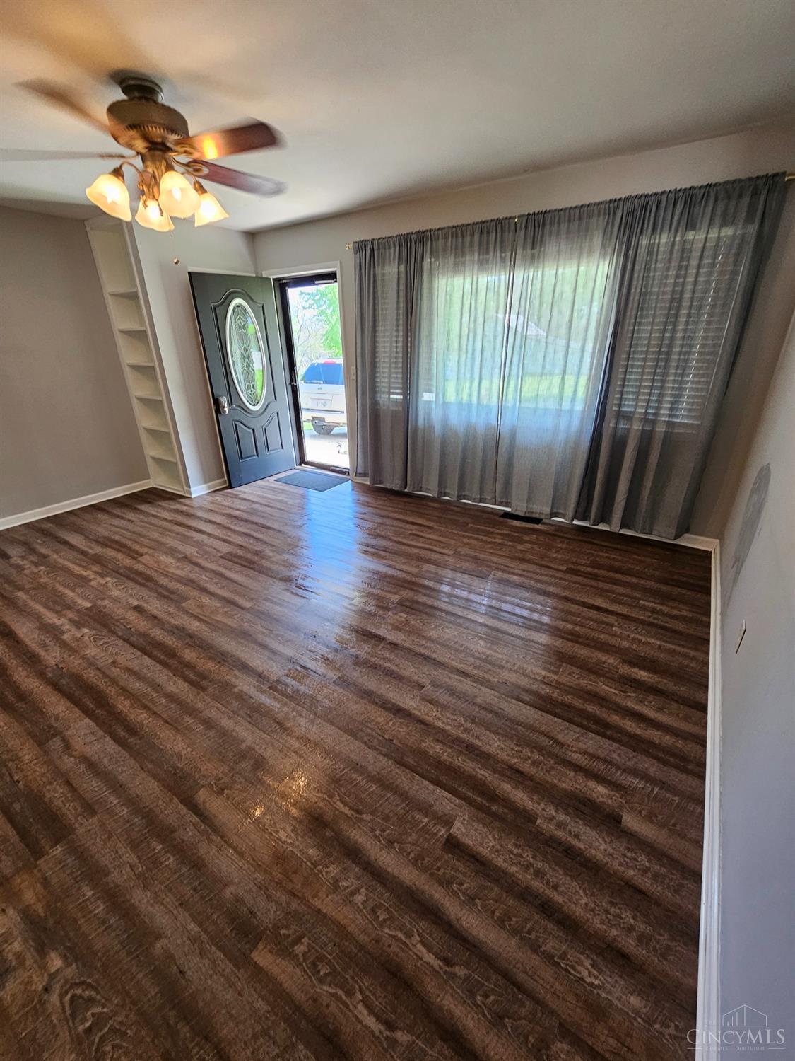 390 W Hendricks Street, Camden, Ohio image 4