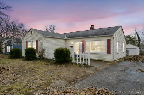 Photo of 2412 Findlater Court, Cincinnati, OH 45230 (MLS # 1869303)