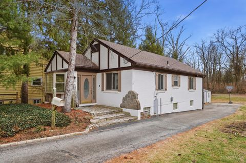 Photo of 5965 Wayside Avenue, Cincinnati, OH 45230 (MLS # 1869823)