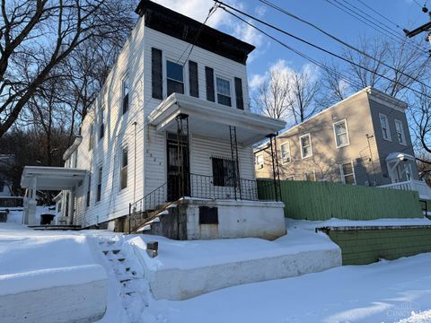 Photo of 3923 Cass Avenue, Cincinnati, OH 45223 (MLS # 1867393)