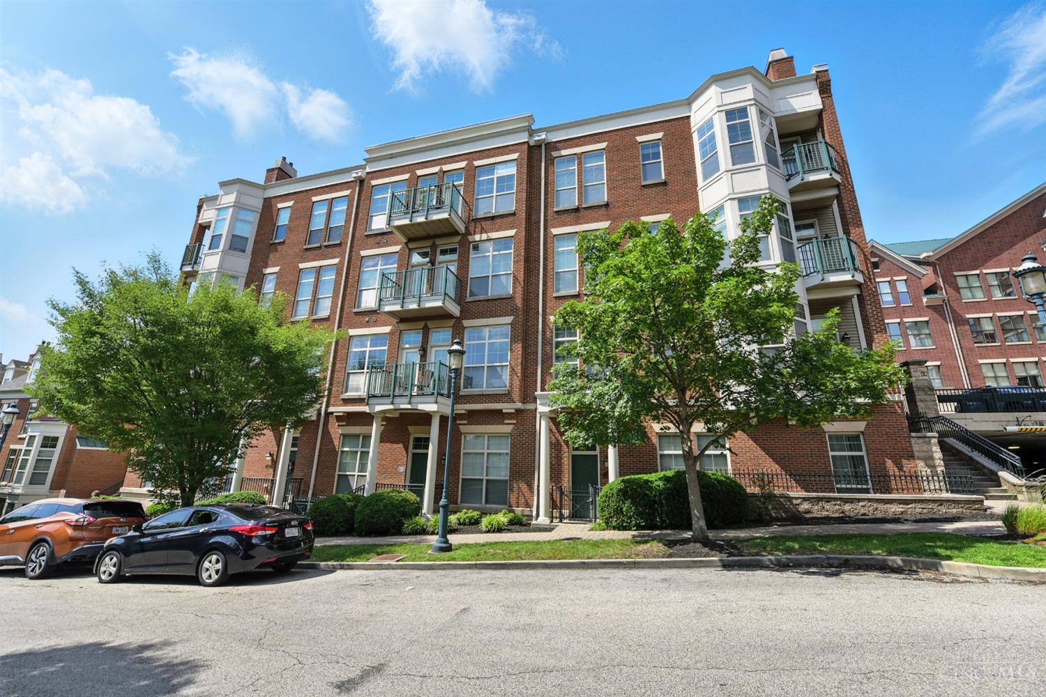 252 Stetson Street 403