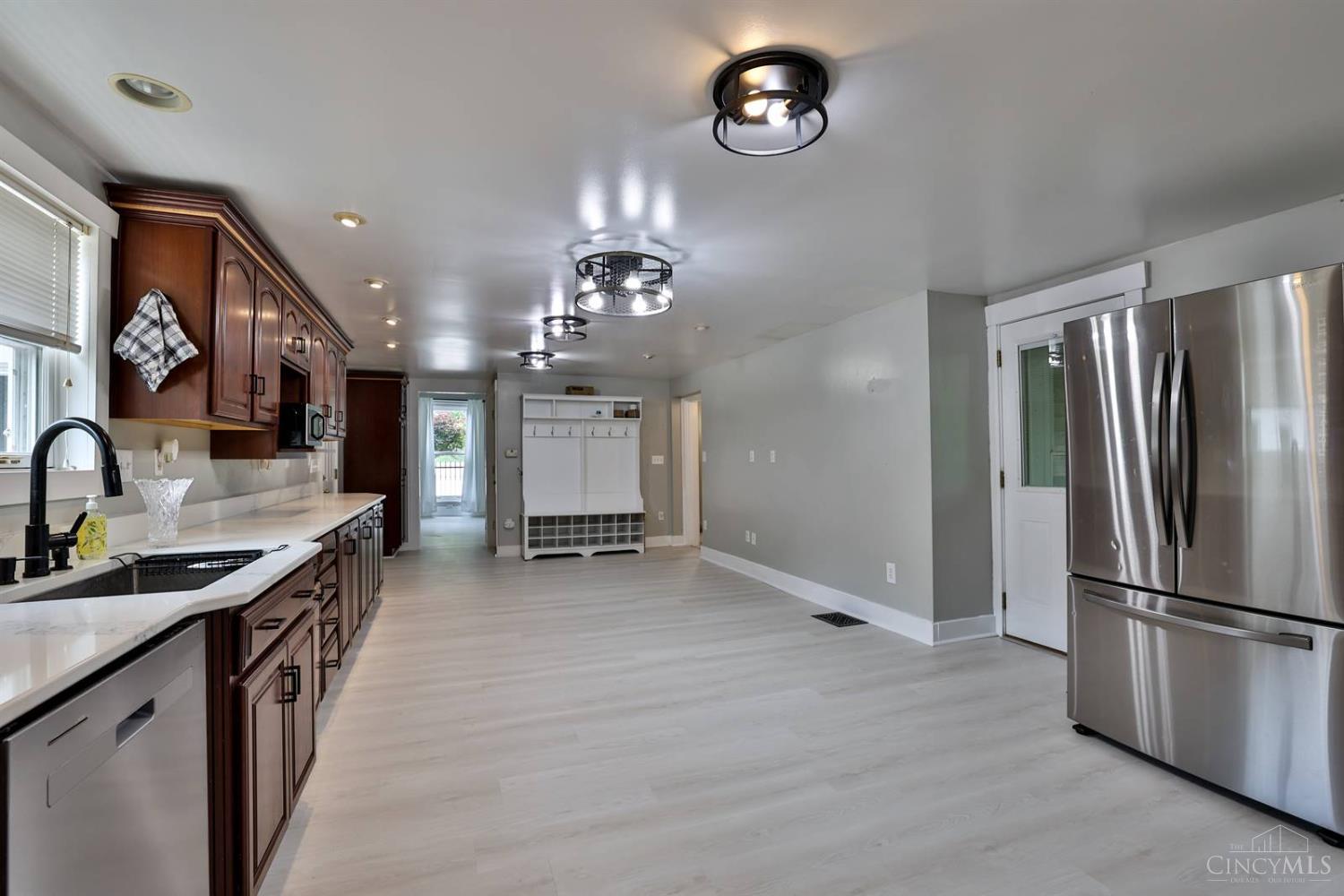 227 N Broadway Street, Lebanon, Utah image 22