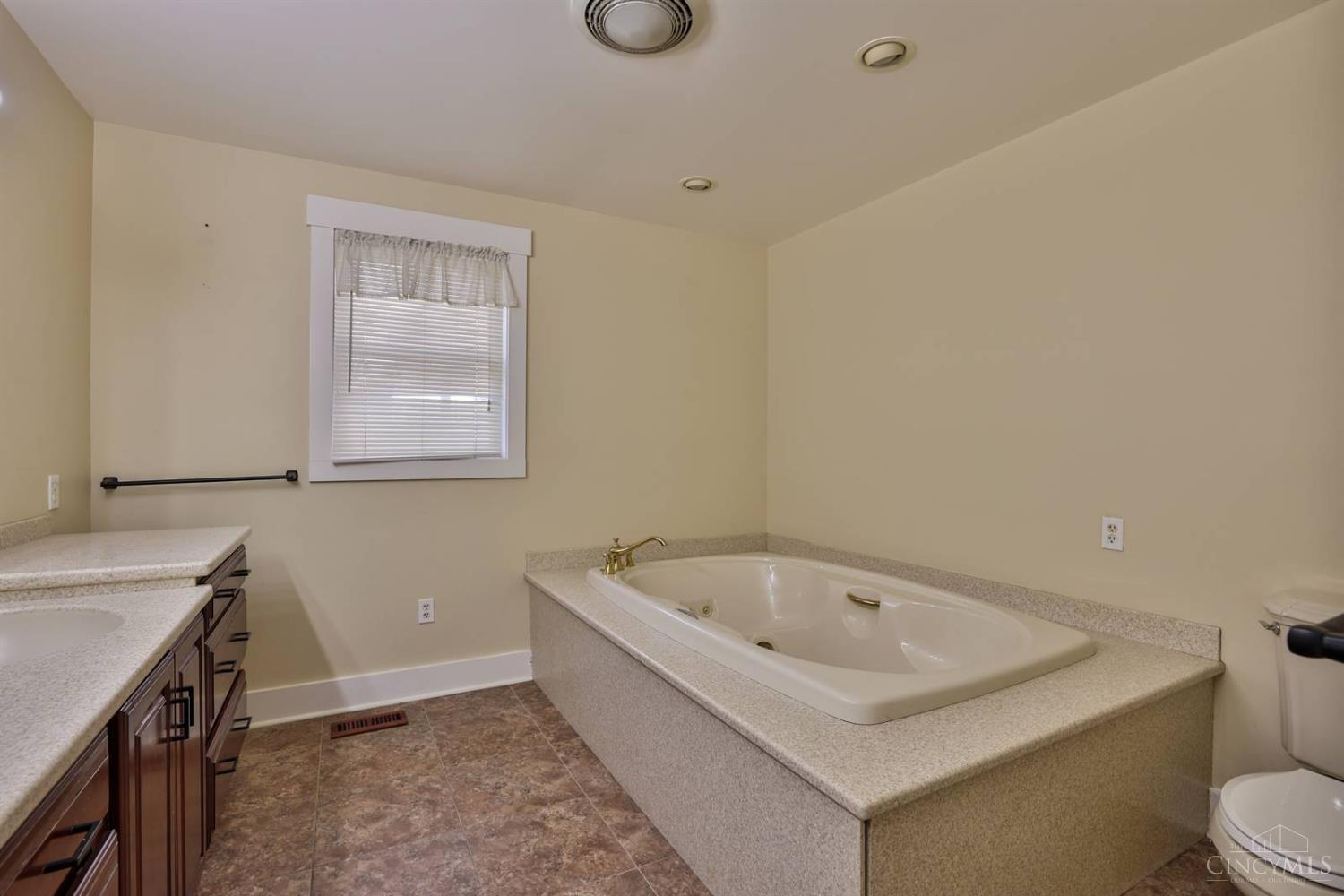 227 N Broadway Street, Lebanon, Utah image 29