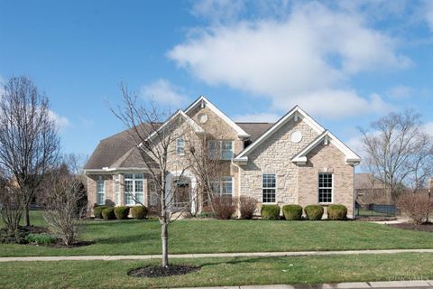 Homes For Sale - 7267 Clawson Court<br/> West Chester, OH 45069