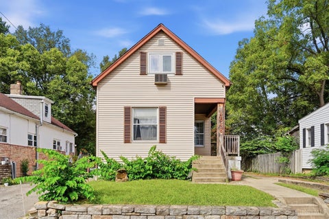 Photo of 4648 Carter Avenue, Norwood, OH 45212 (MLS # 1895517)