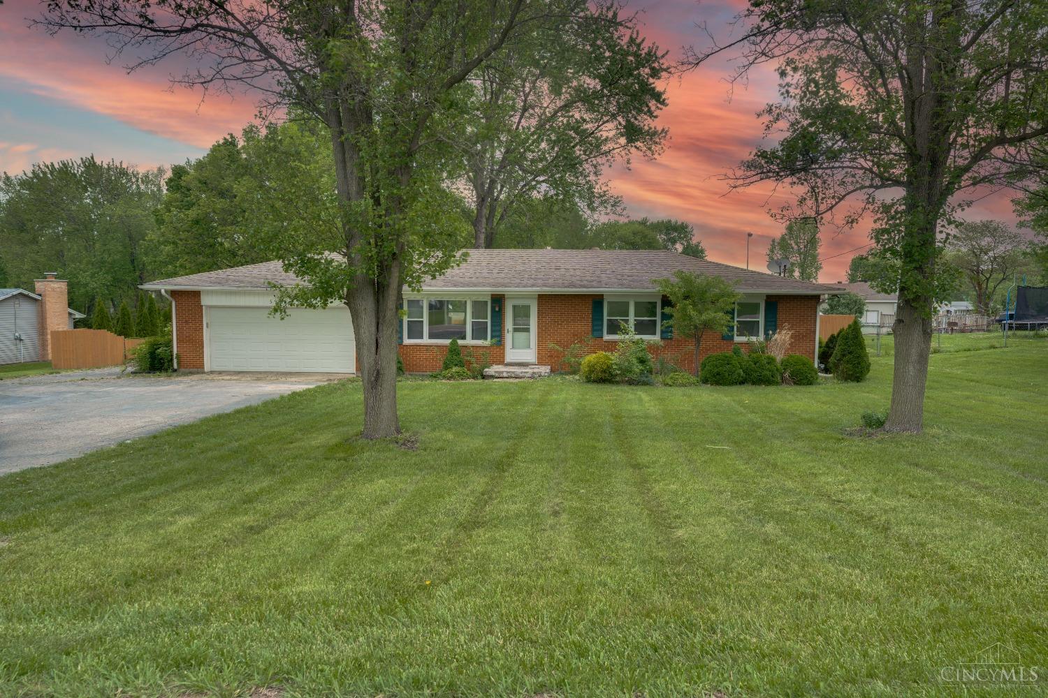 5982 E Decker Road, Franklin, Ohio image 1