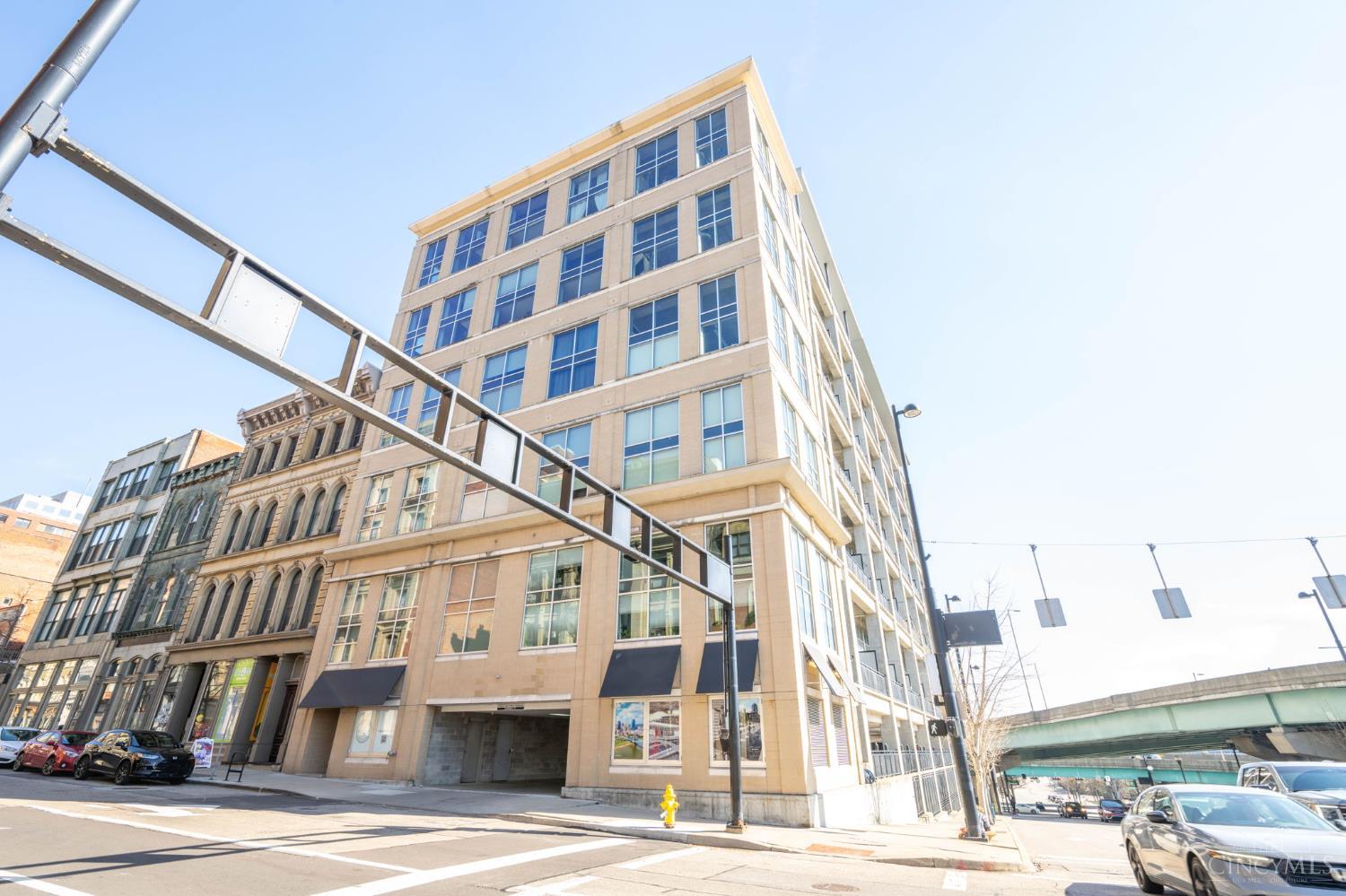 353 W Fourth Street 602