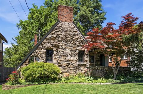 Photo of 5731 Doerger Lane, Cincinnati, OH 45212 (MLS # 1878598)