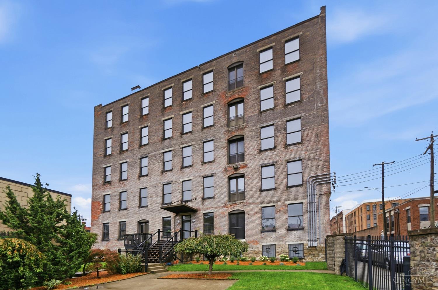 1908 Dunlap Street 1W