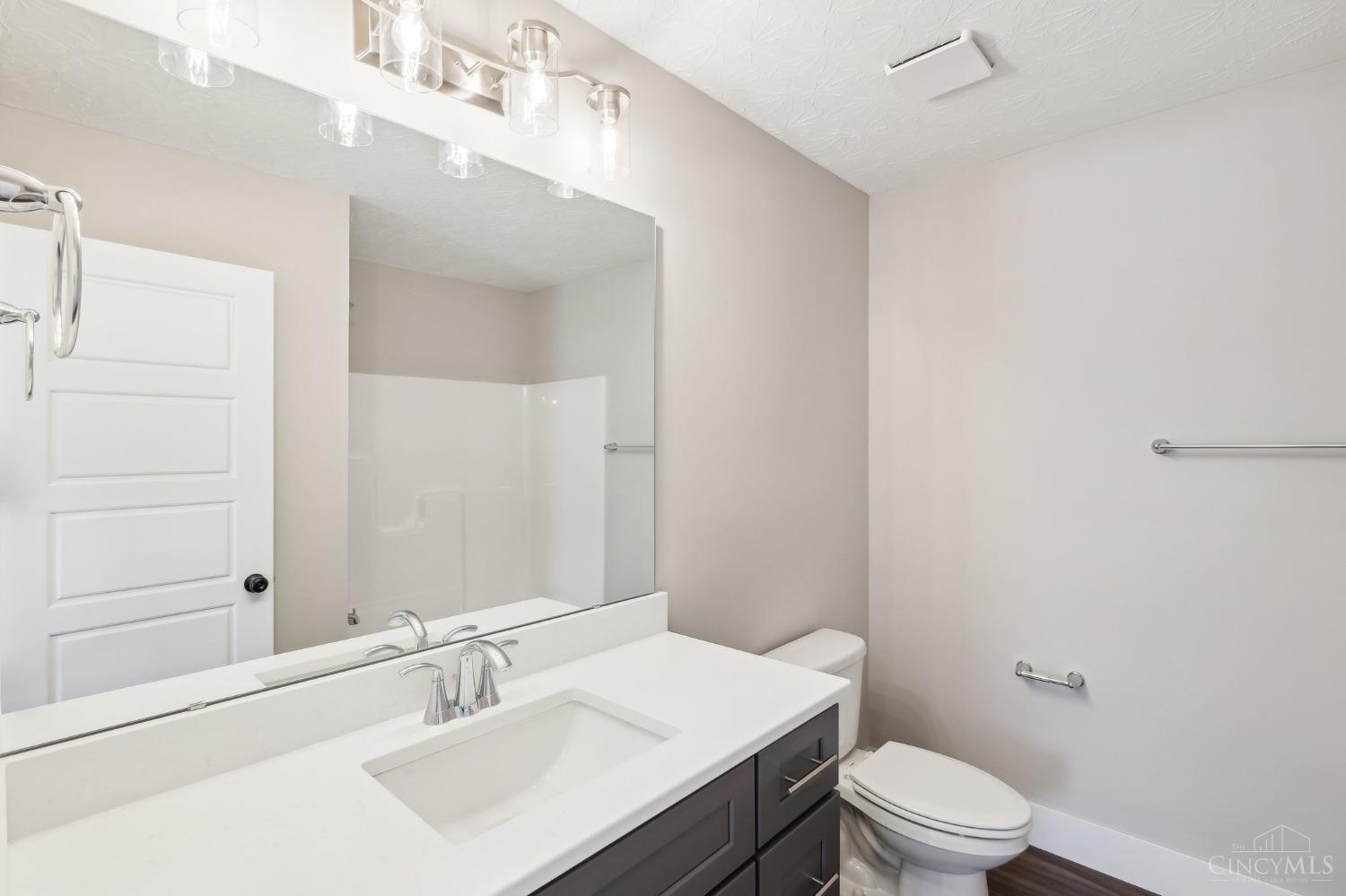 543 Holland Drive, Trenton, Ohio image 40