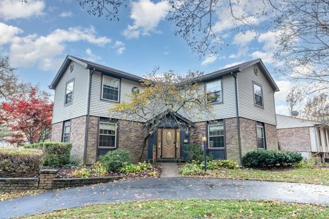 Photo of 146 Overcliff Road, Cincinnati, OH 45233 (MLS # 1861373)