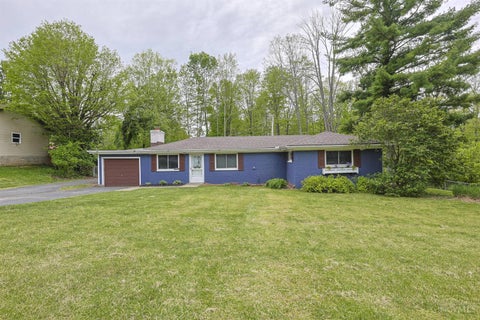 Homes For Sale - 2855 Bahns Drive<br/> Beavercreek, OH 45434