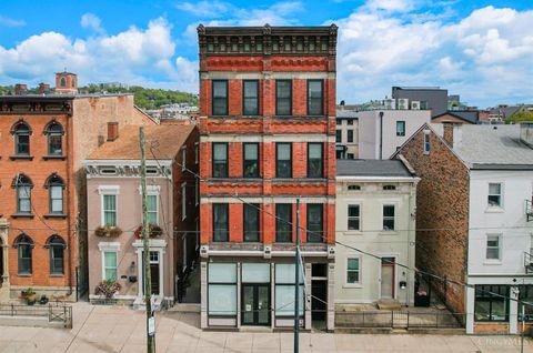 Photo of 1408 Elm Street #3, Cincinnati, OH 45202 (MLS # 1872359)