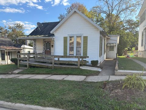 Photo of 325 E Walnut Street, Hillsboro, OH 45133 (MLS # 1858556)