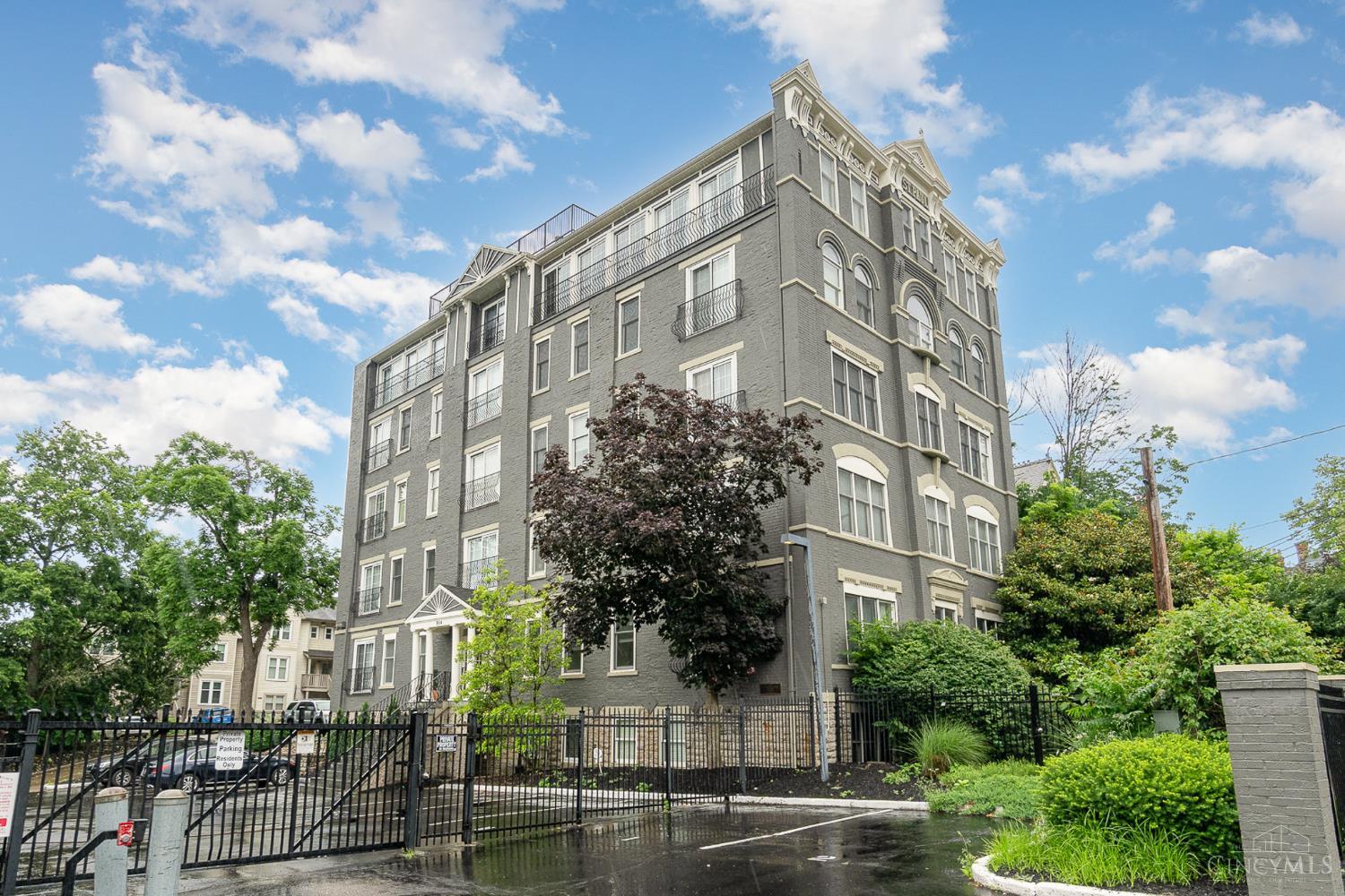 964 Auburnview Drive 3E