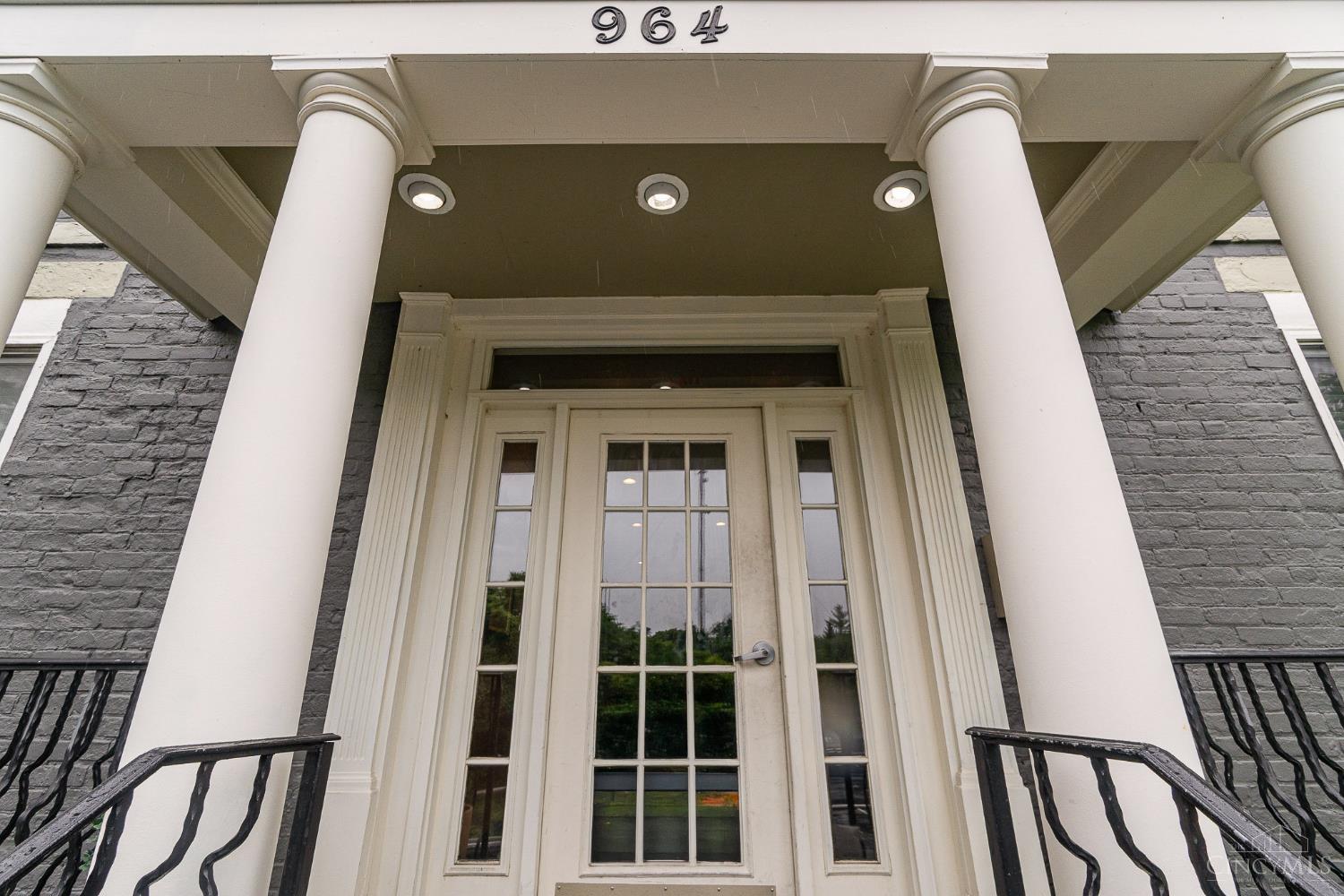 964 Auburnview Drive 3E