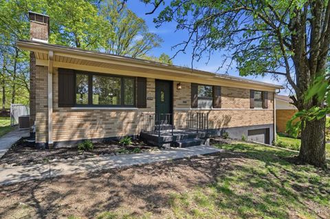 Photo of 5228 Ponderosa Drive, Cincinnati, OH 45239 (MLS # 1876497)