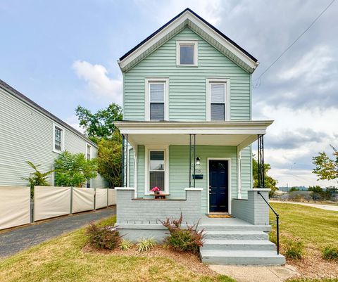 Photo of 4715 Wilmer Court, Cincinnati, OH 45226 (MLS # 1854293)