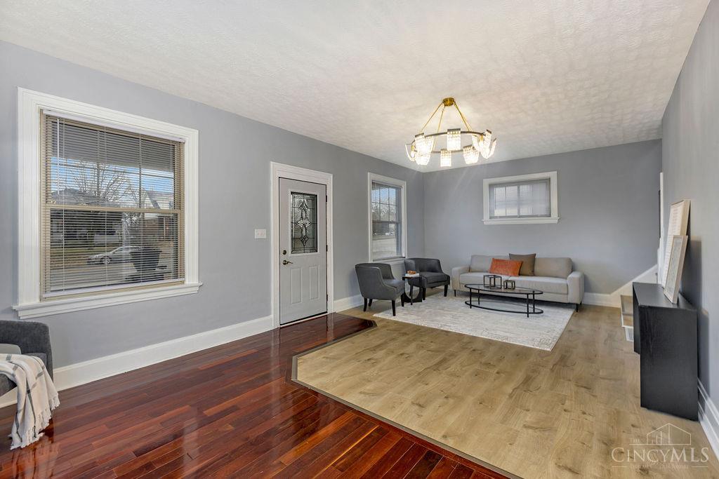 4458 W Eighth Street