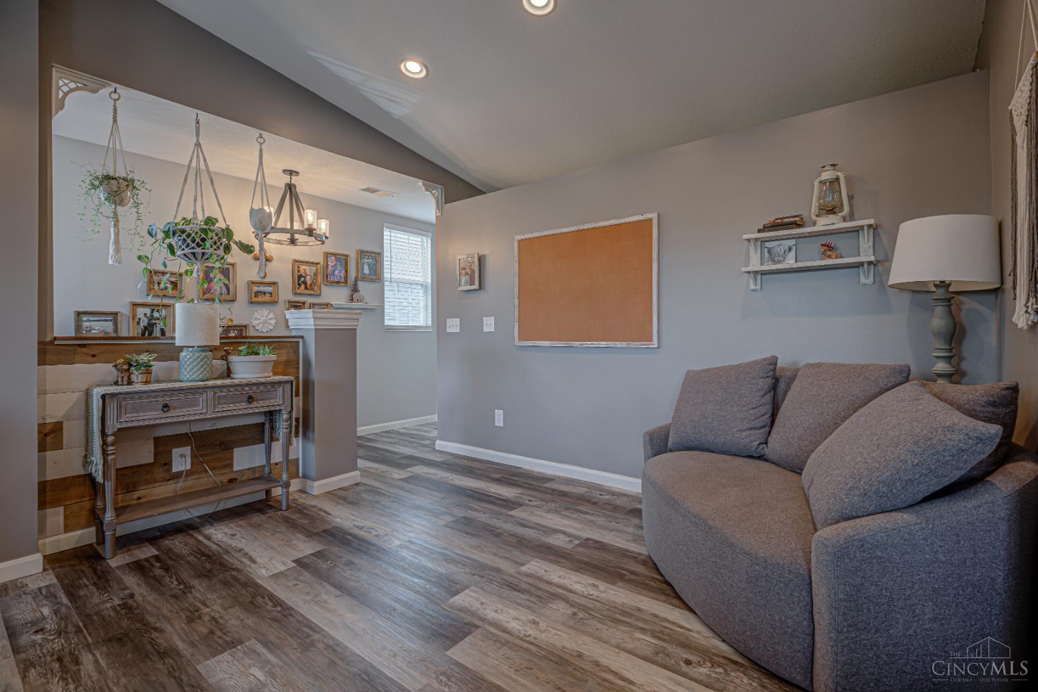 7629 Skyview Circle