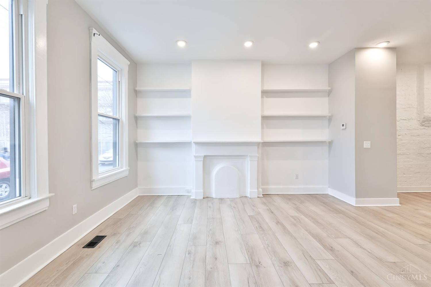 914 Livingston Street