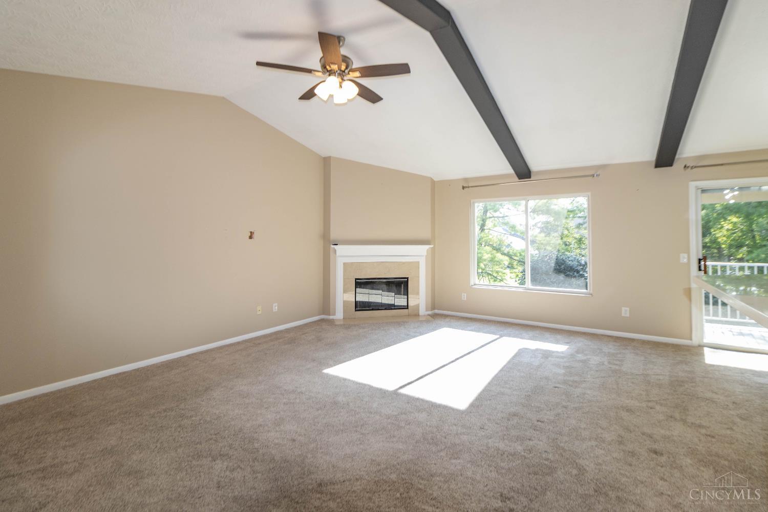 4344 North Point 302