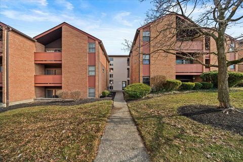 Photo of 4808 Chalet Drive #8, St Bernard, OH 45217 (MLS # 1867528)