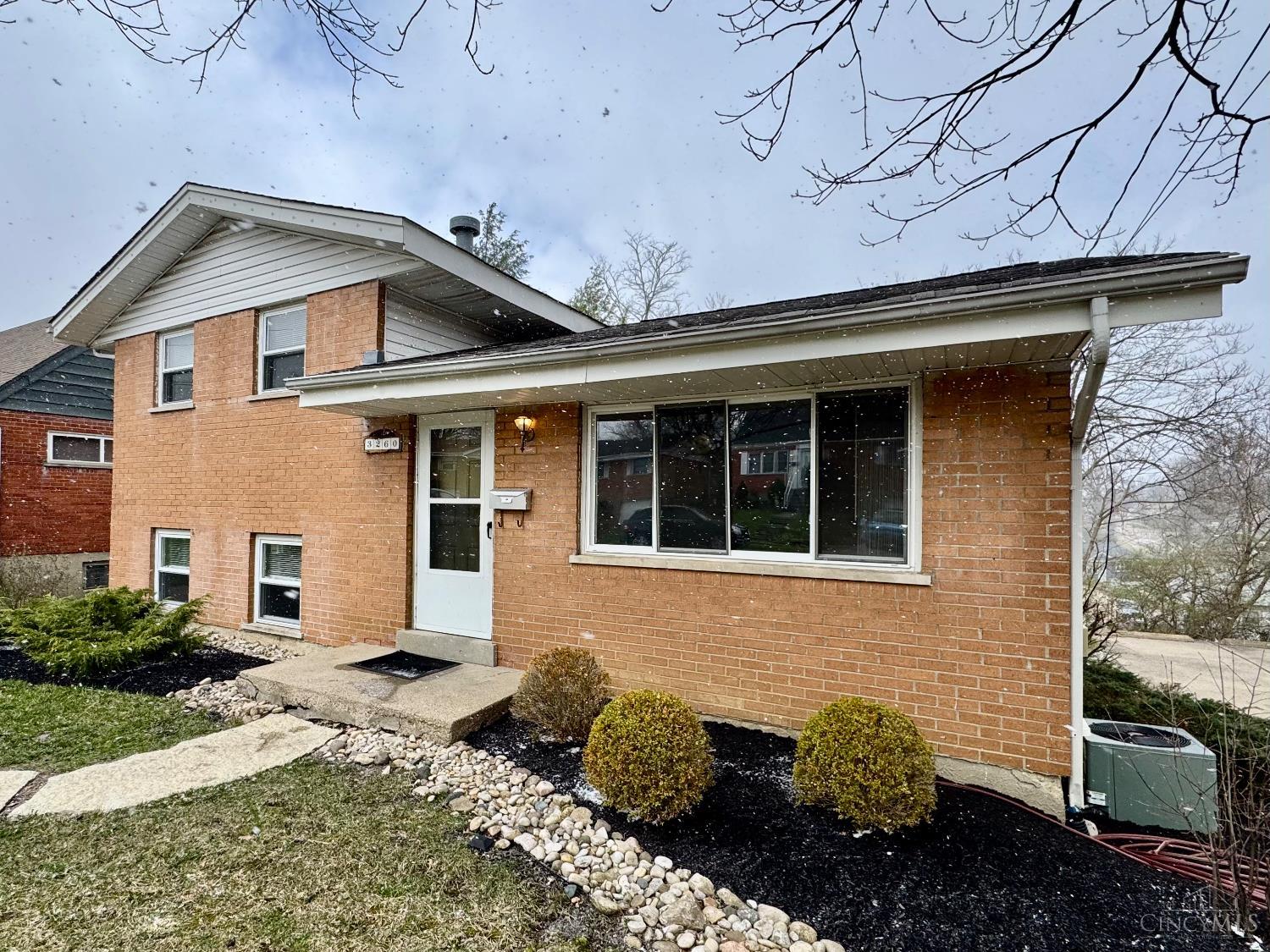 3260 Blueacres Drive